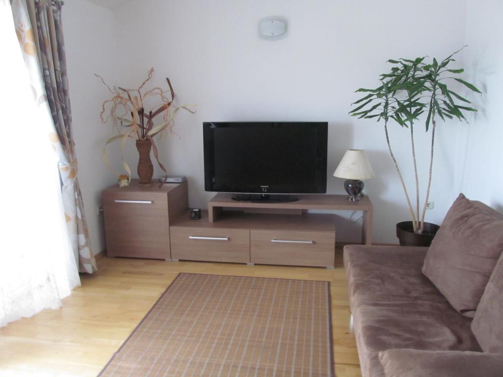 Apartment Danese Promajna Chambre photo