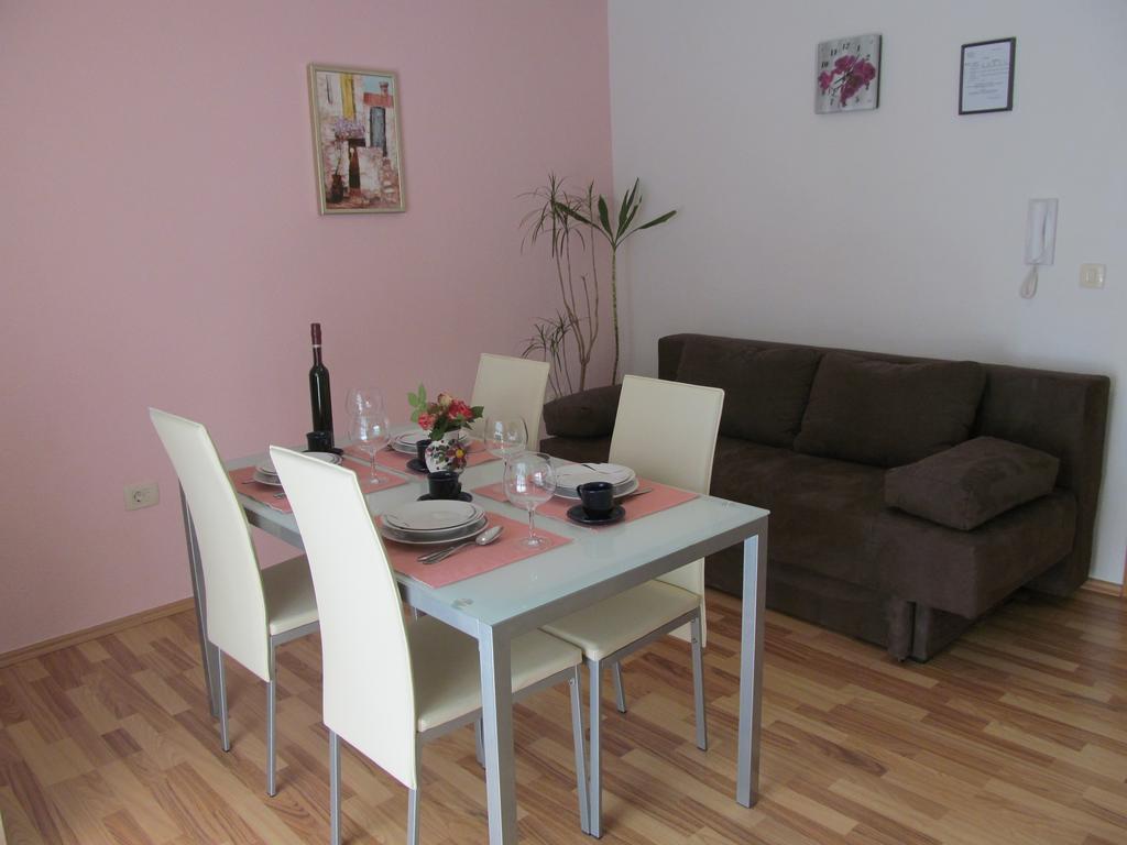 Apartment Danese Promajna Chambre photo